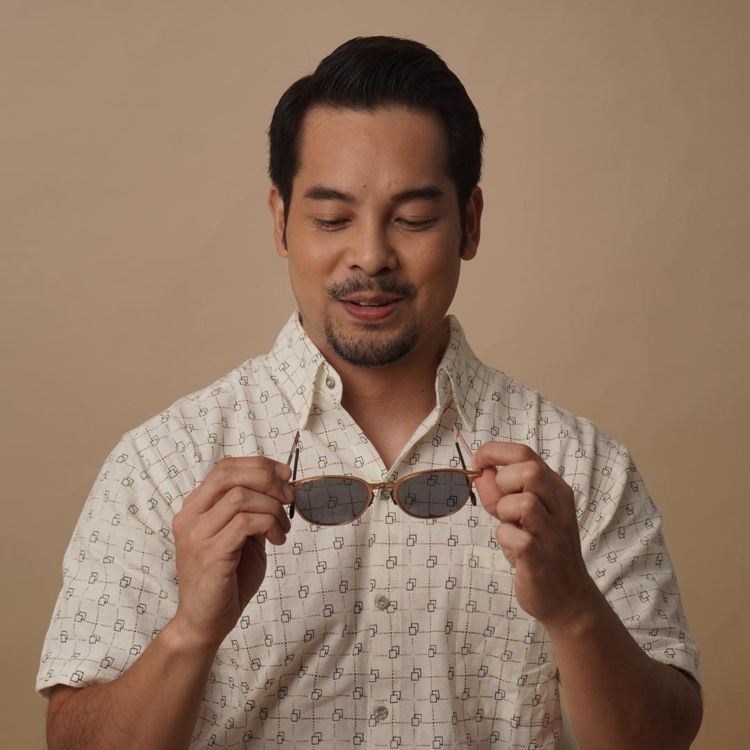 Fold the arms in the middle.  Fold the arms in the middle.